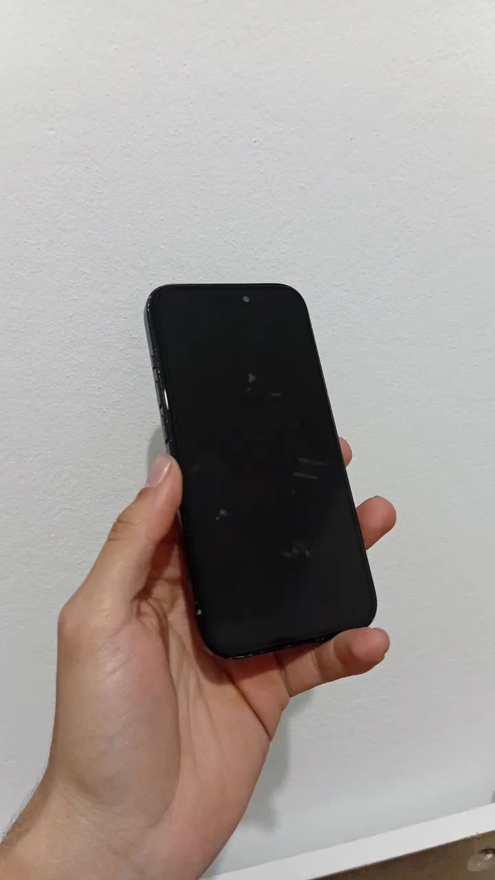 iPhone 15 86% - Foto 3