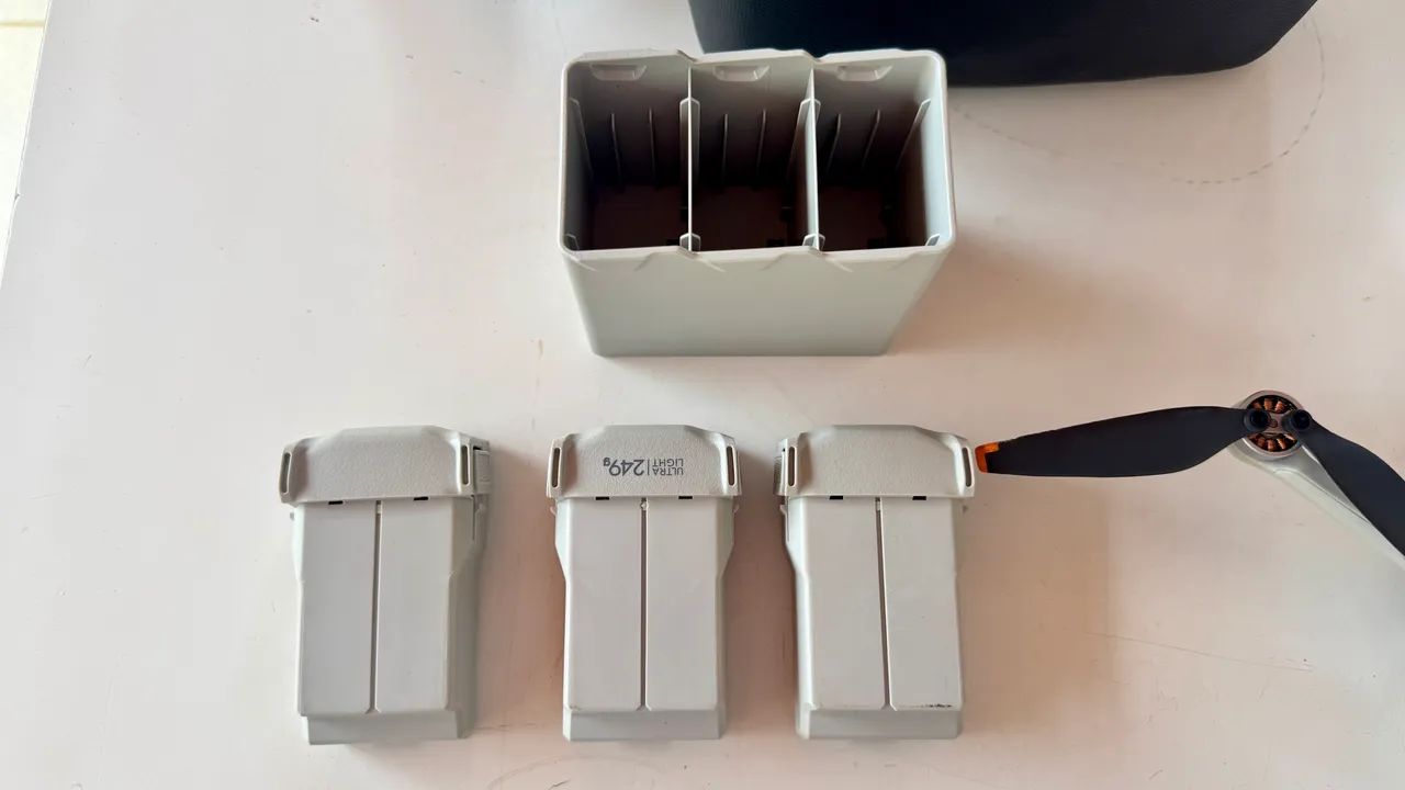 DJI Mini 3 Fly More Combo PLUS - Completo + Kit de Lentes - Foto 4