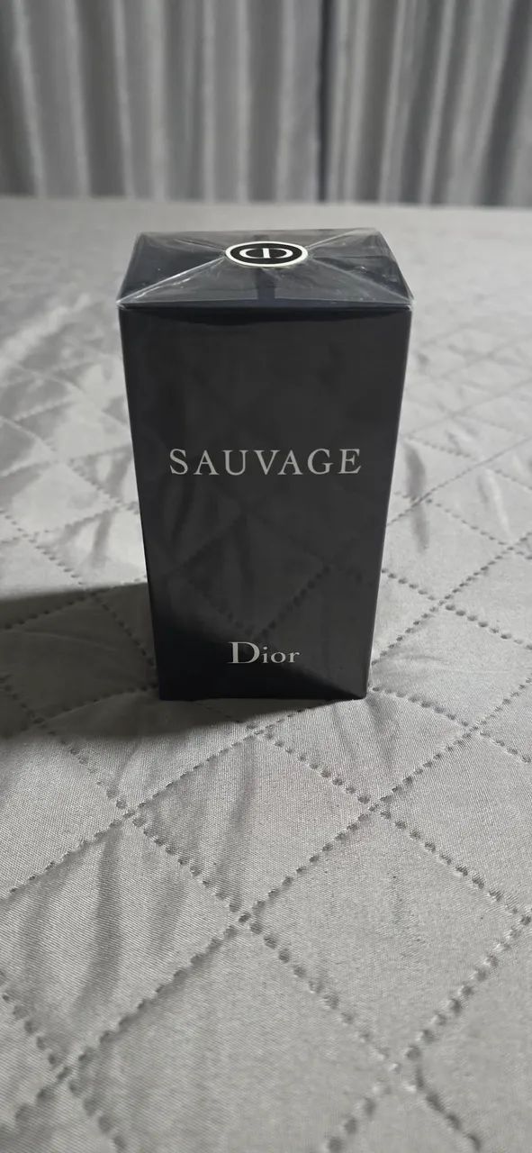 Perfume  Sauvage Dior Eau  Masculino 100ml Refilável