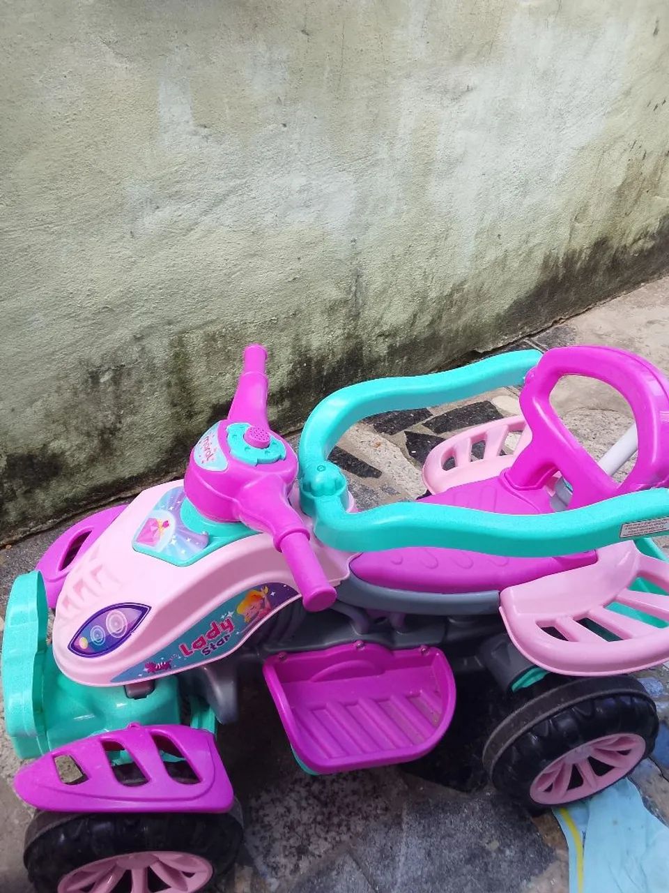  Carinho de bebê pra passeio - Foto 2