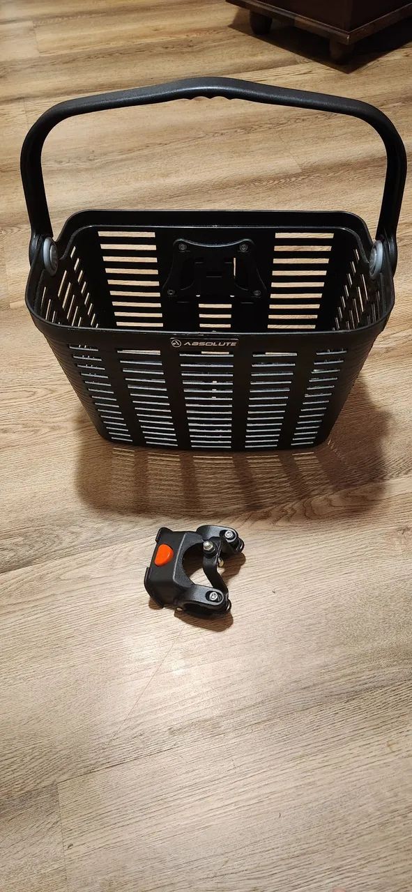 Cestinha nova para bicicleta 