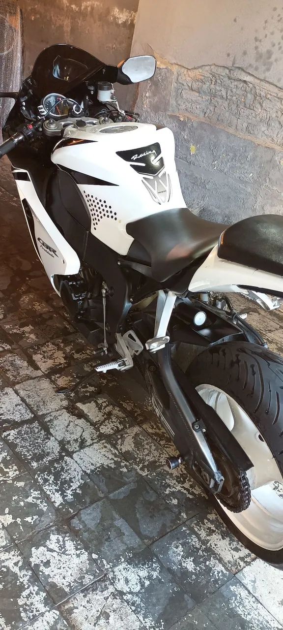 CBR Fireblade 1000 cc - Foto 4