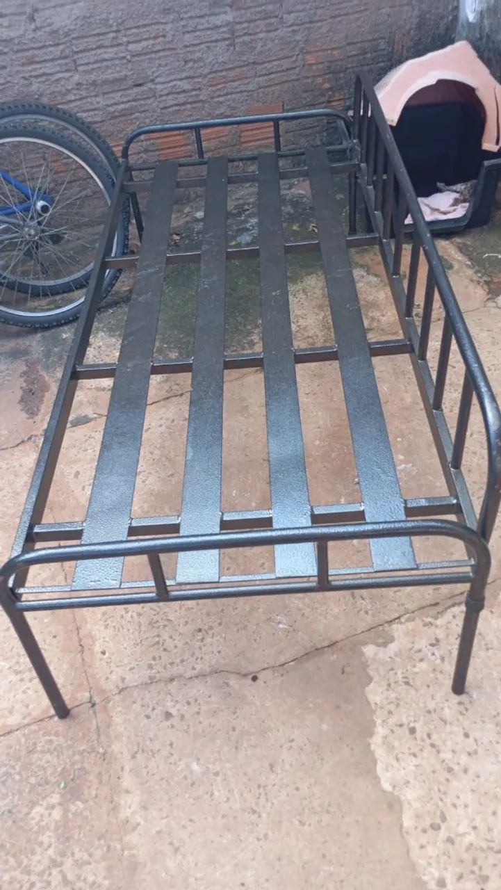 Cama de ferro pra sair logo - Foto 2
