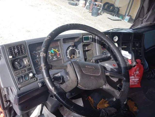 Scania P-114 GA 4x2 NZ ano 2008 com motor novo - Foto 12