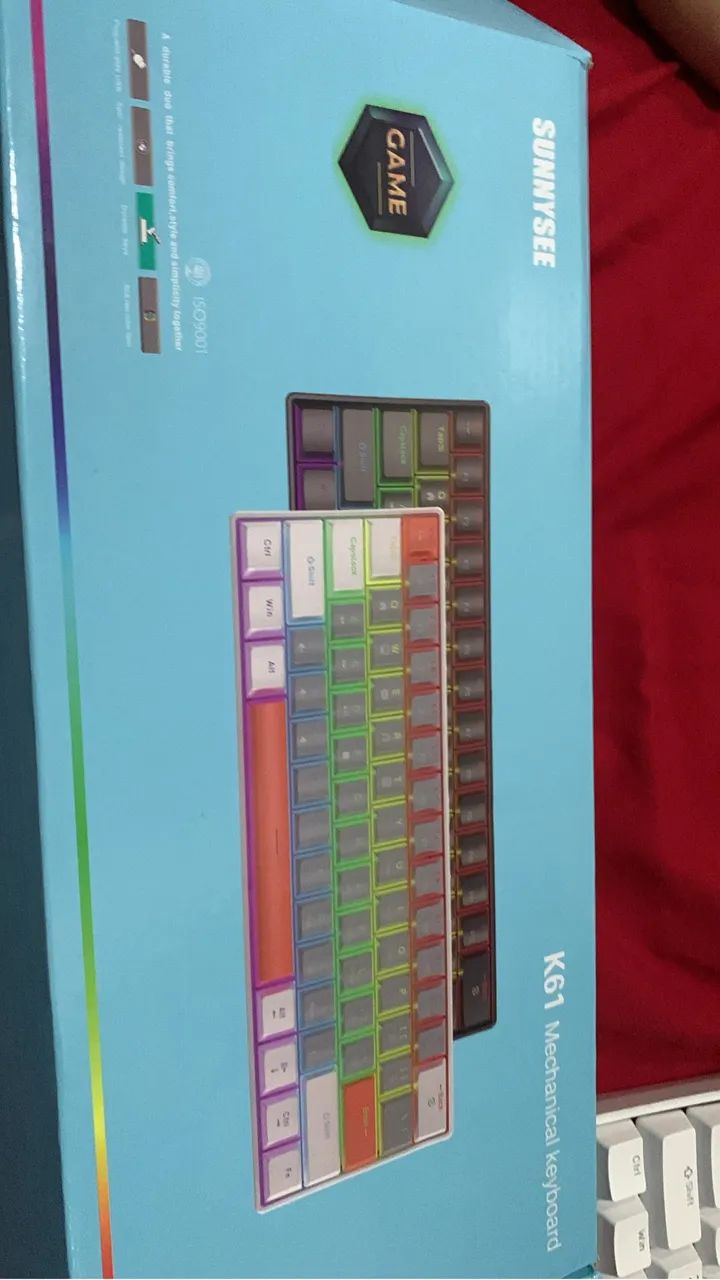 Teclado mecânico branco 60% switch vermelho - Foto 2