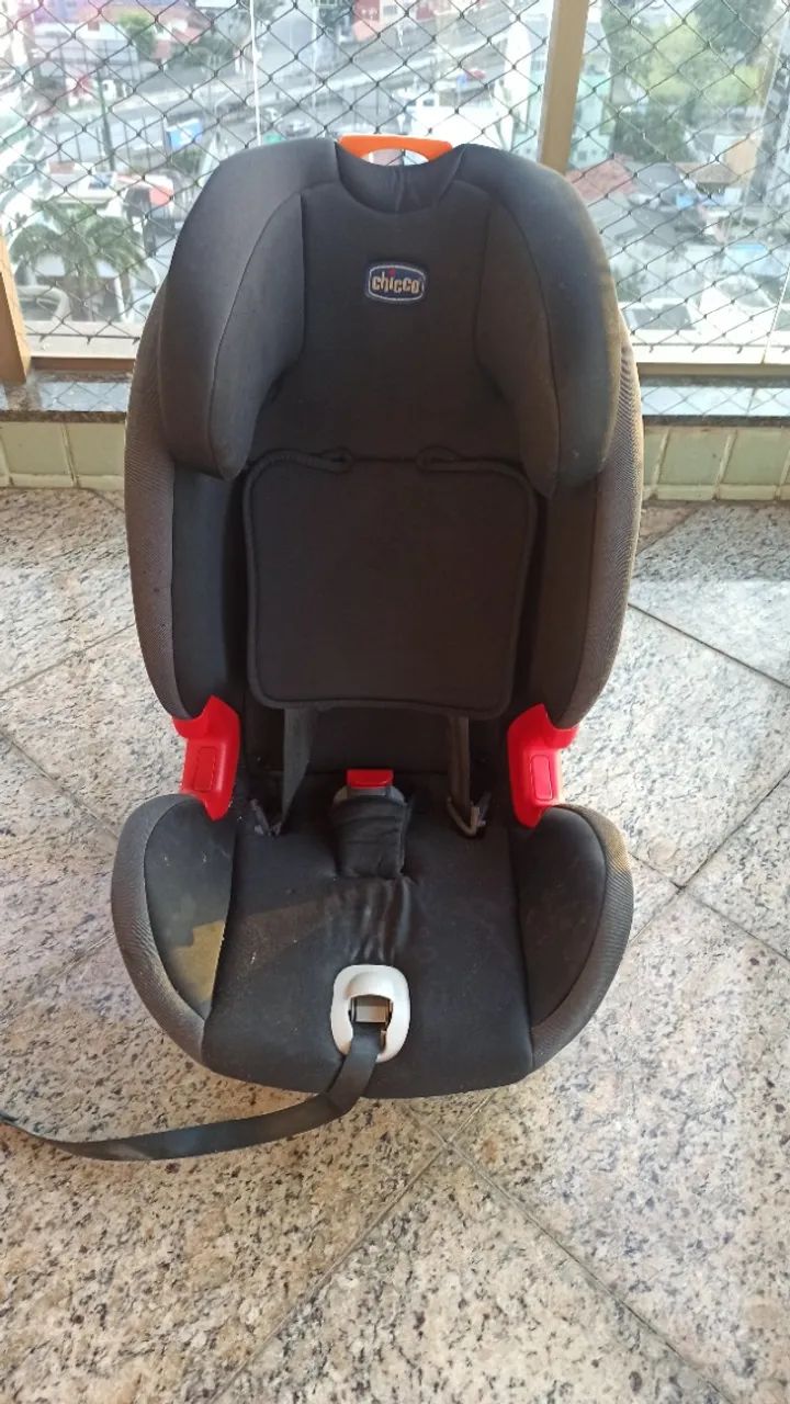 Cadeira infantil Chicco carro - Foto 5