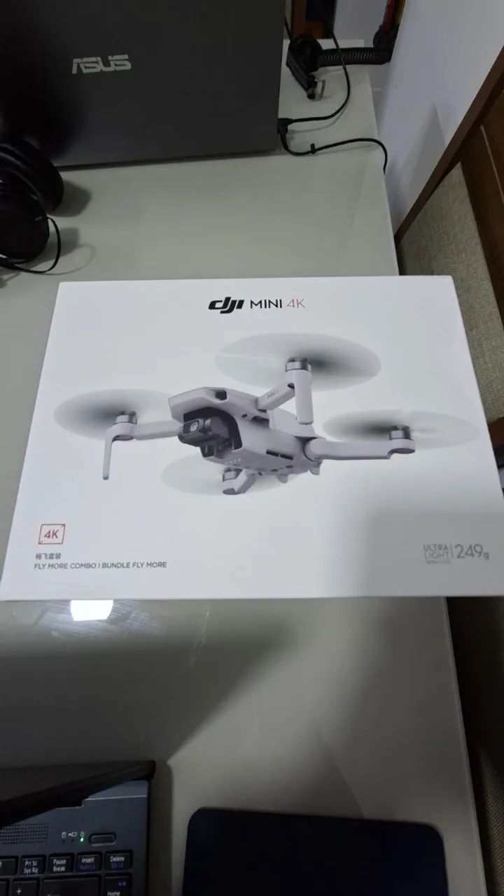 Drone DJI Mini 4K Fly More Combo (Estado de Novo / Sem Detalhes)