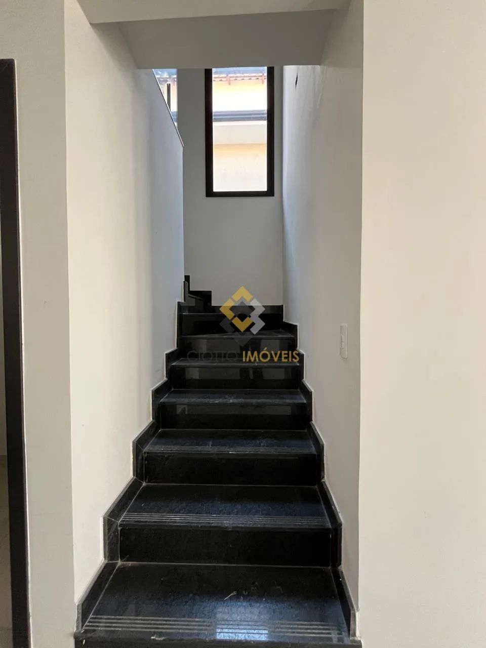 Casa 4 quartos,1 suíte, 2 vagas - São Luiz - Foto 2