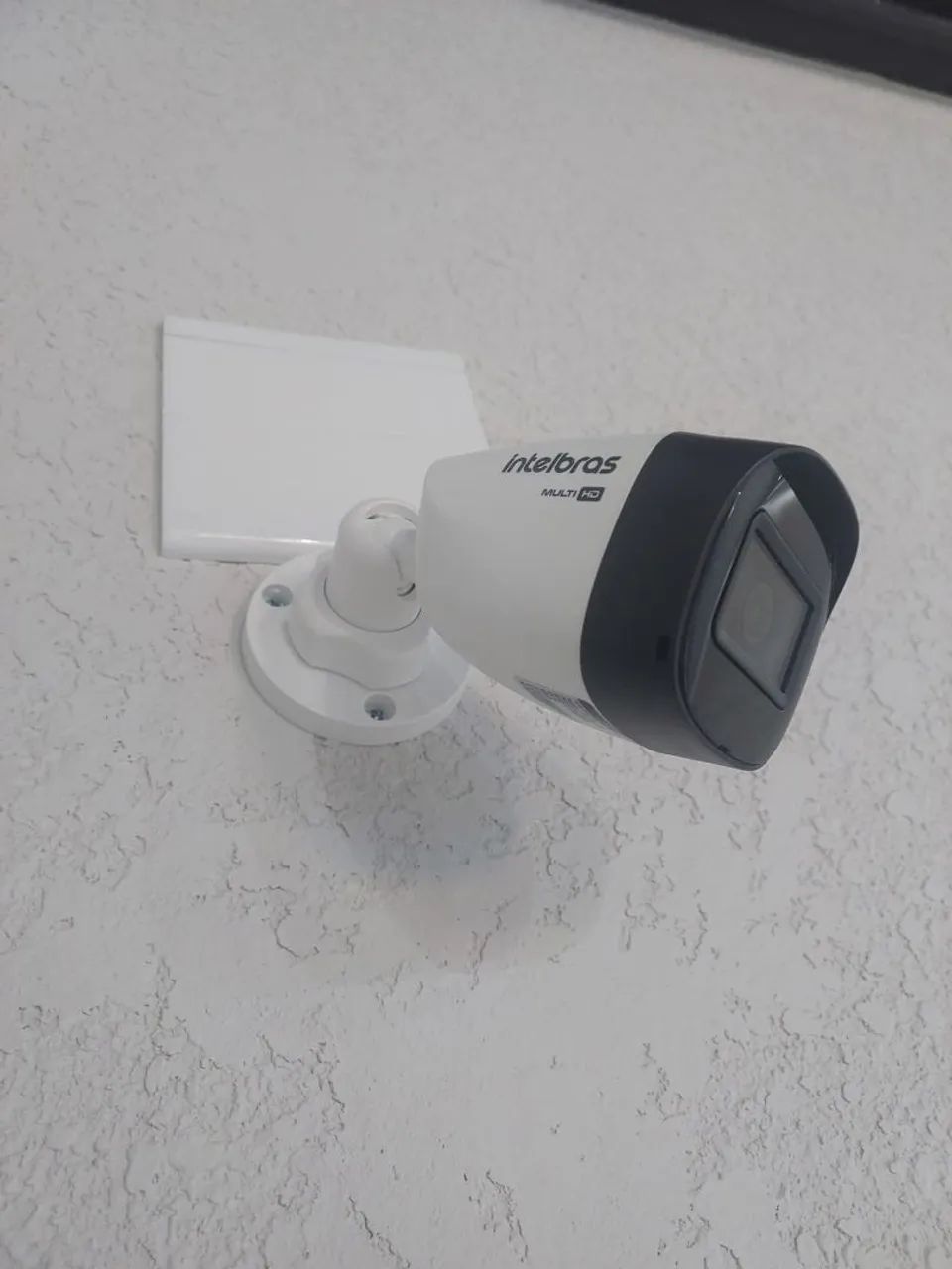 Instalação câmeras de segurança, alarme, cerca eletrica, interfone. - Foto 4