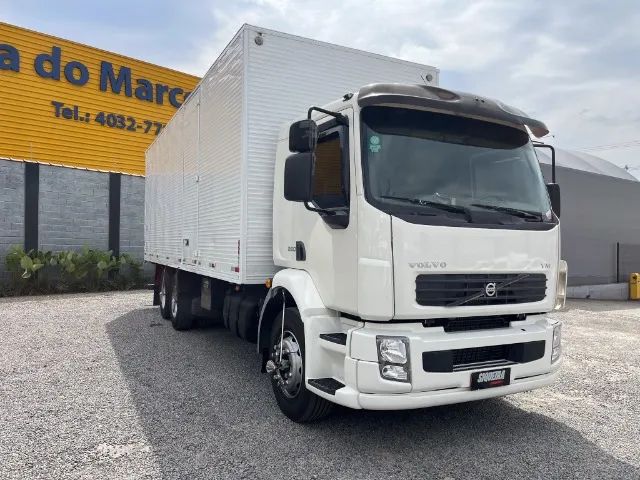 VOLVO VM 260 2010 - Foto 3