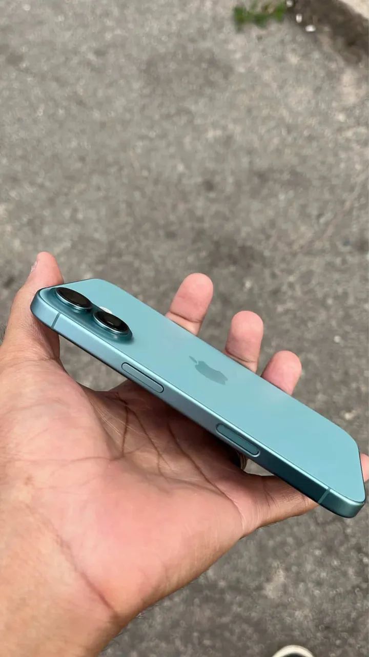 IPHONE 16