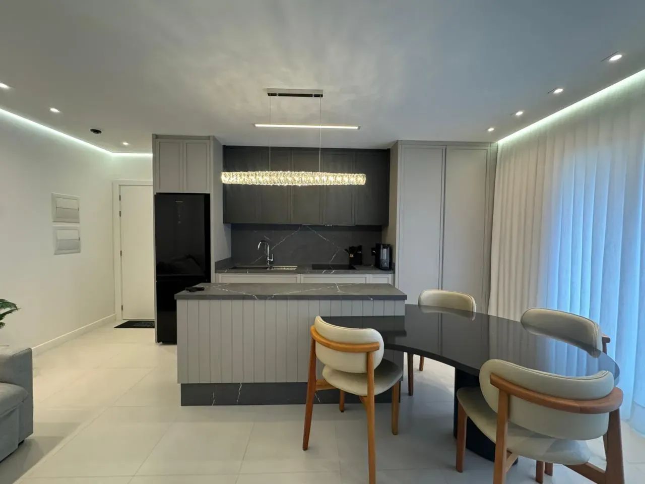 Locação anual - prédio novo na Praia Brava - Foto 4