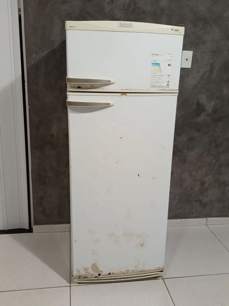 Geladeira Dako Usada R$390,00