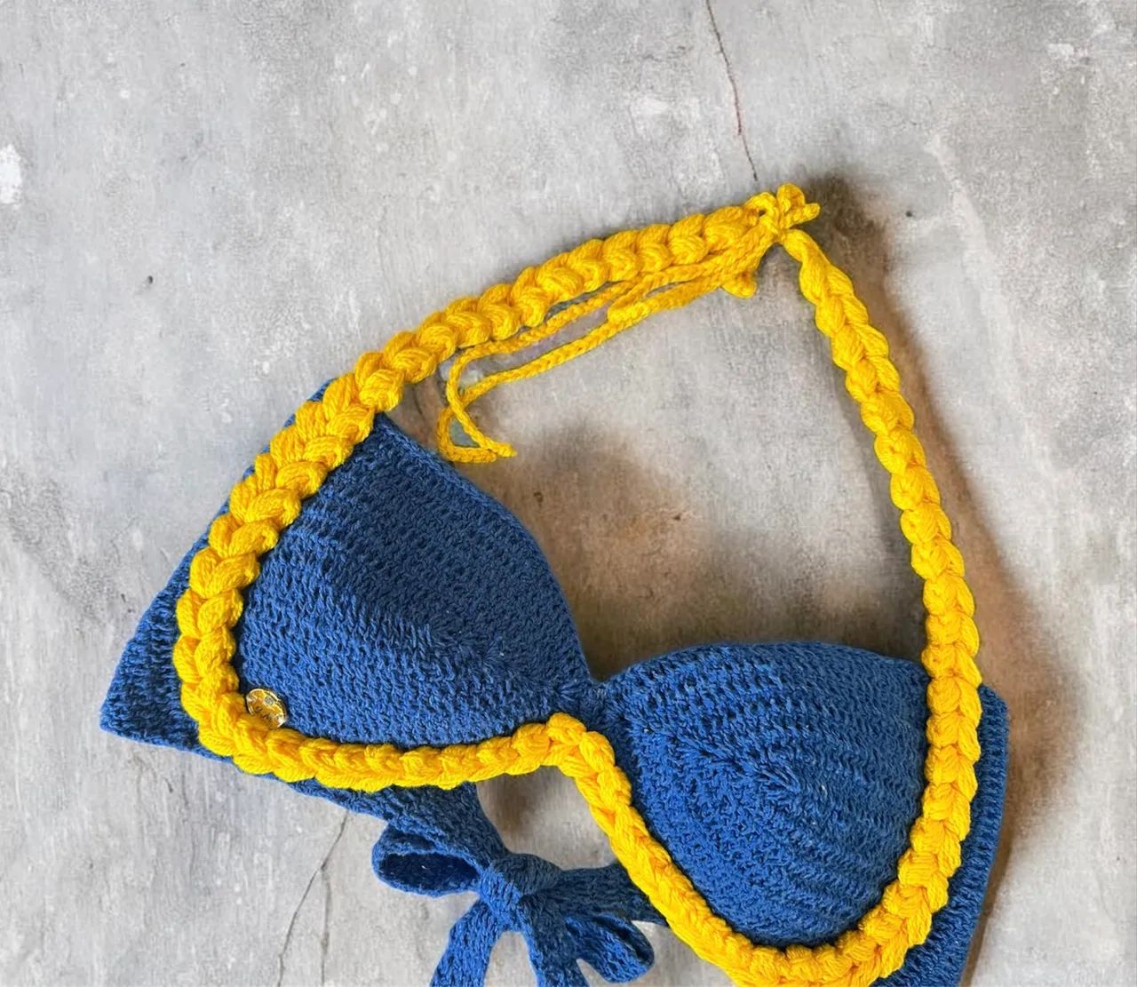 Top Biquíni Crochê Ajustável Azul e Amarelo - Foto 3