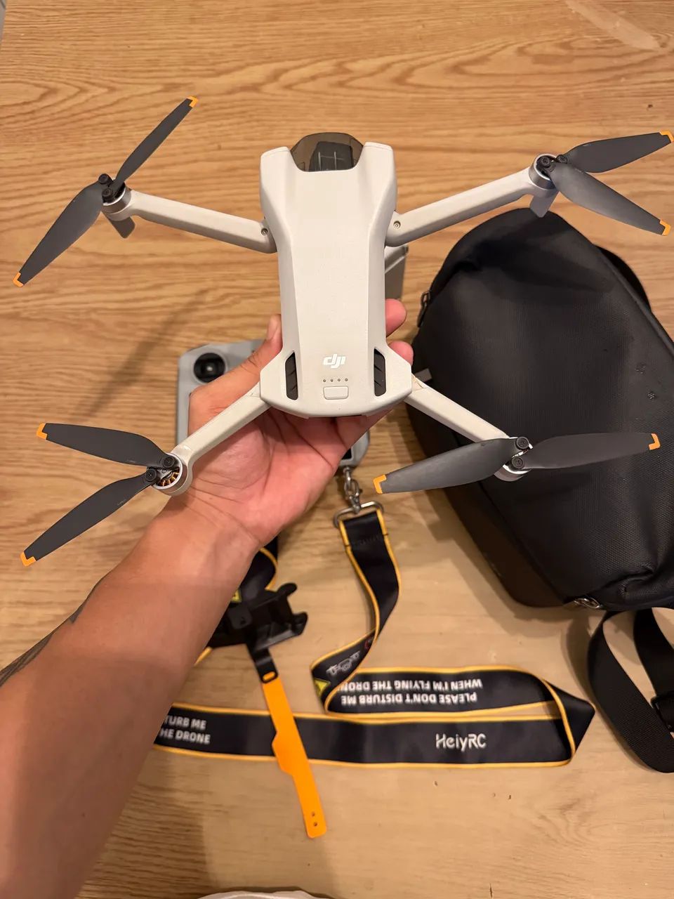 Drone Dji Mini 3 Combo Fly More RC - Foto 2