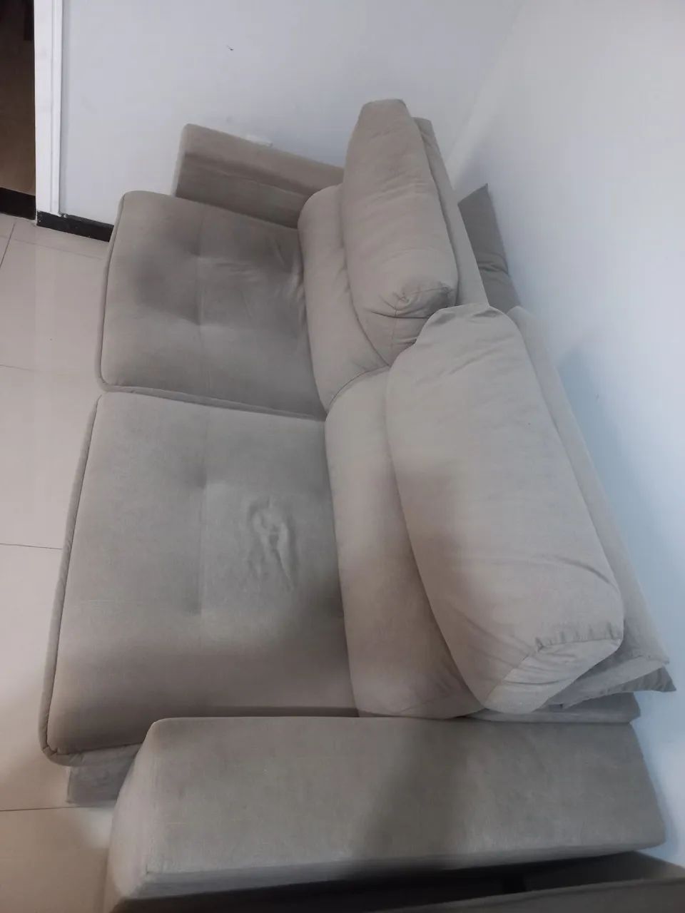 Vende se sofá 04 lugares em ótimo estado  - Foto 4