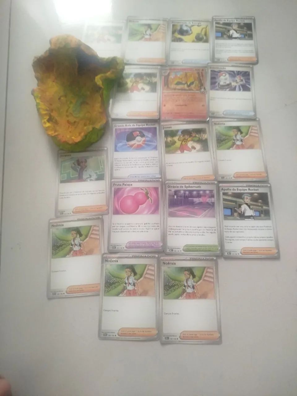 Muitas cartas de e argila