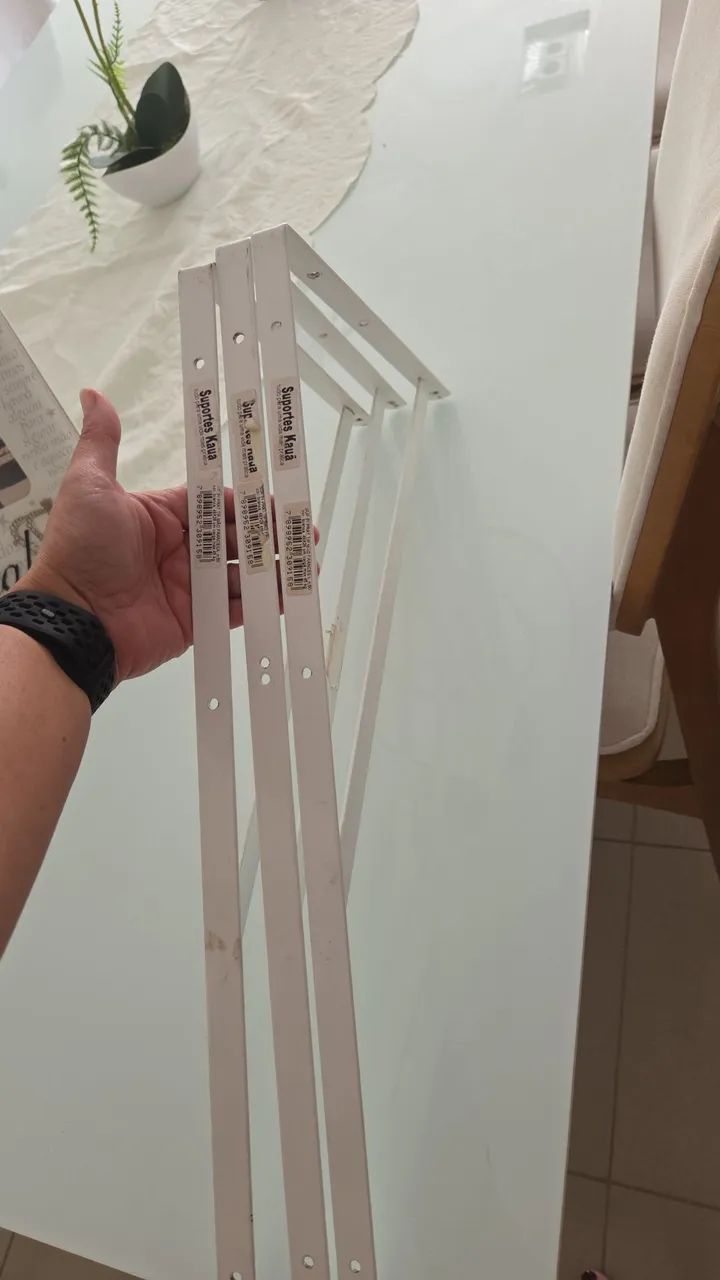 Mesa de escritorio em L (suspensa) - Foto 4