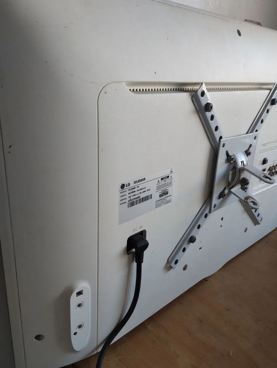 Vendo TV 32" para retirada de peças - Foto 5