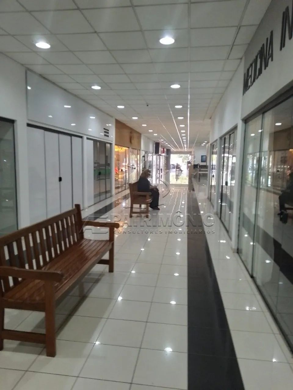 SALAO COMERCIAL COM 54M² - EDIFICIO DALLAS - CAMPOLIM