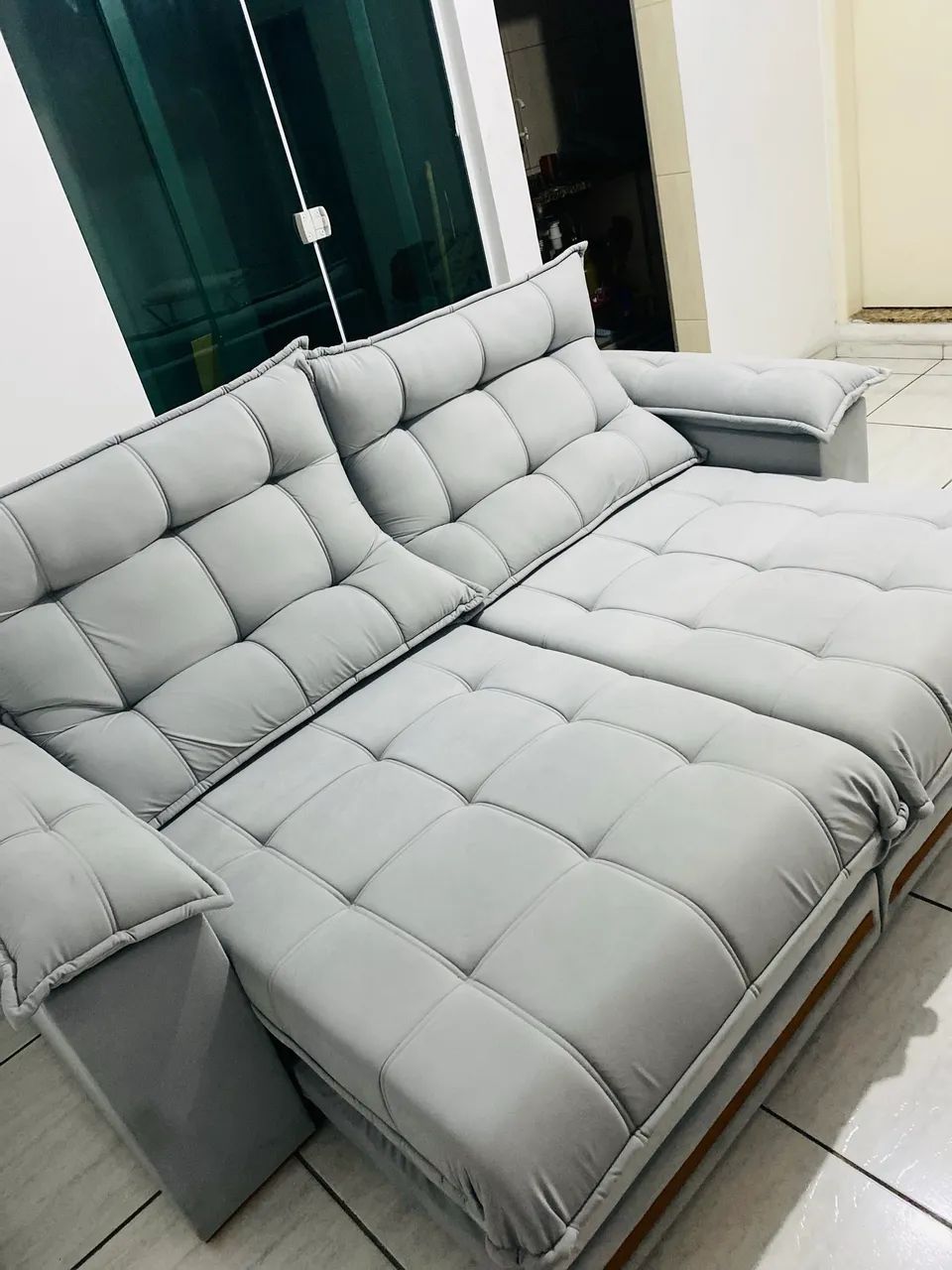 Barcelona Retractable Sofa423932469707417601