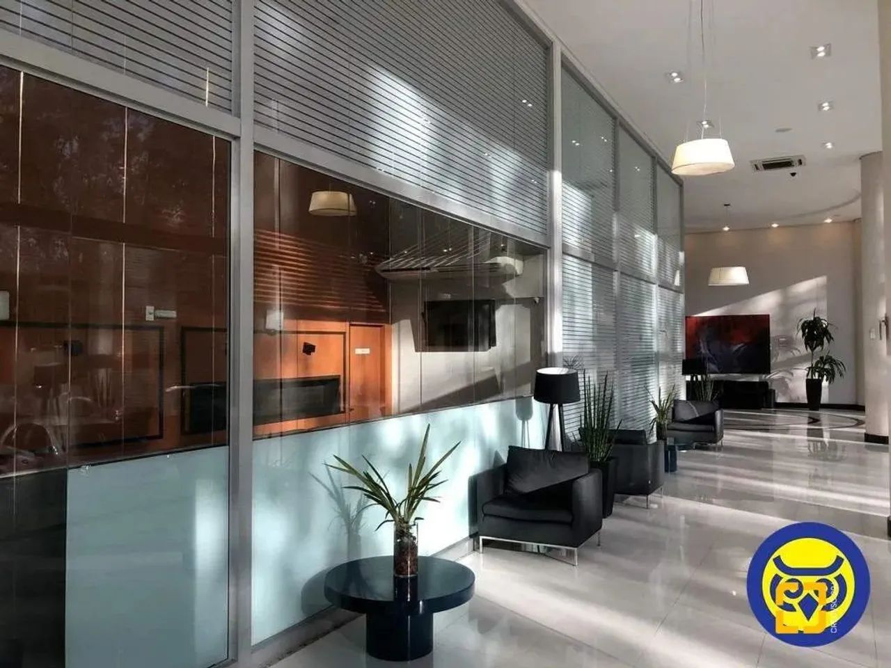 Sala com 32,99m² e 1 vaga de garagem - Foto 2