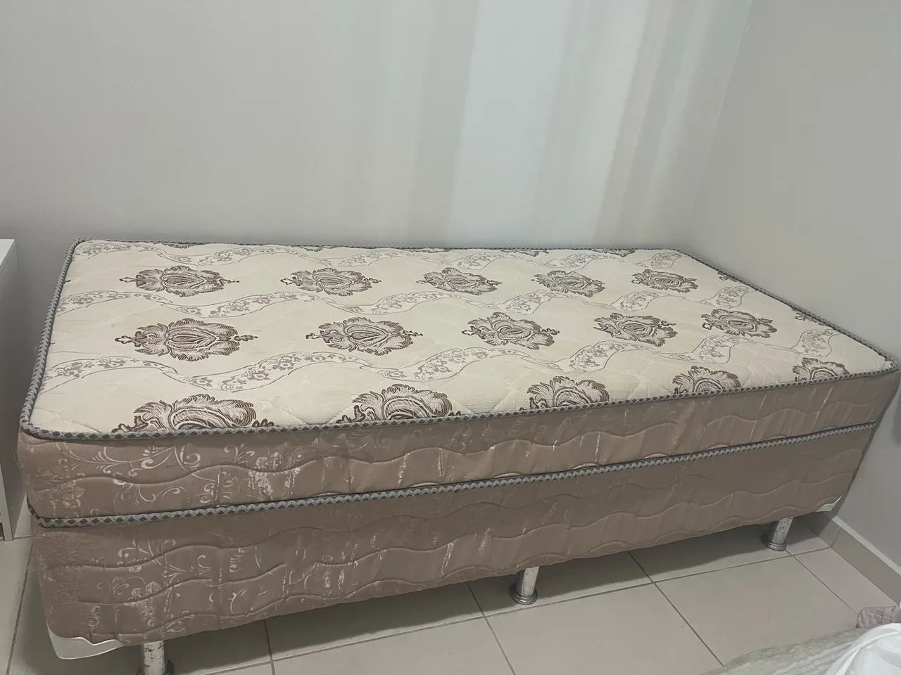 Vendo cama de solteiro Pelmex  - Foto 2