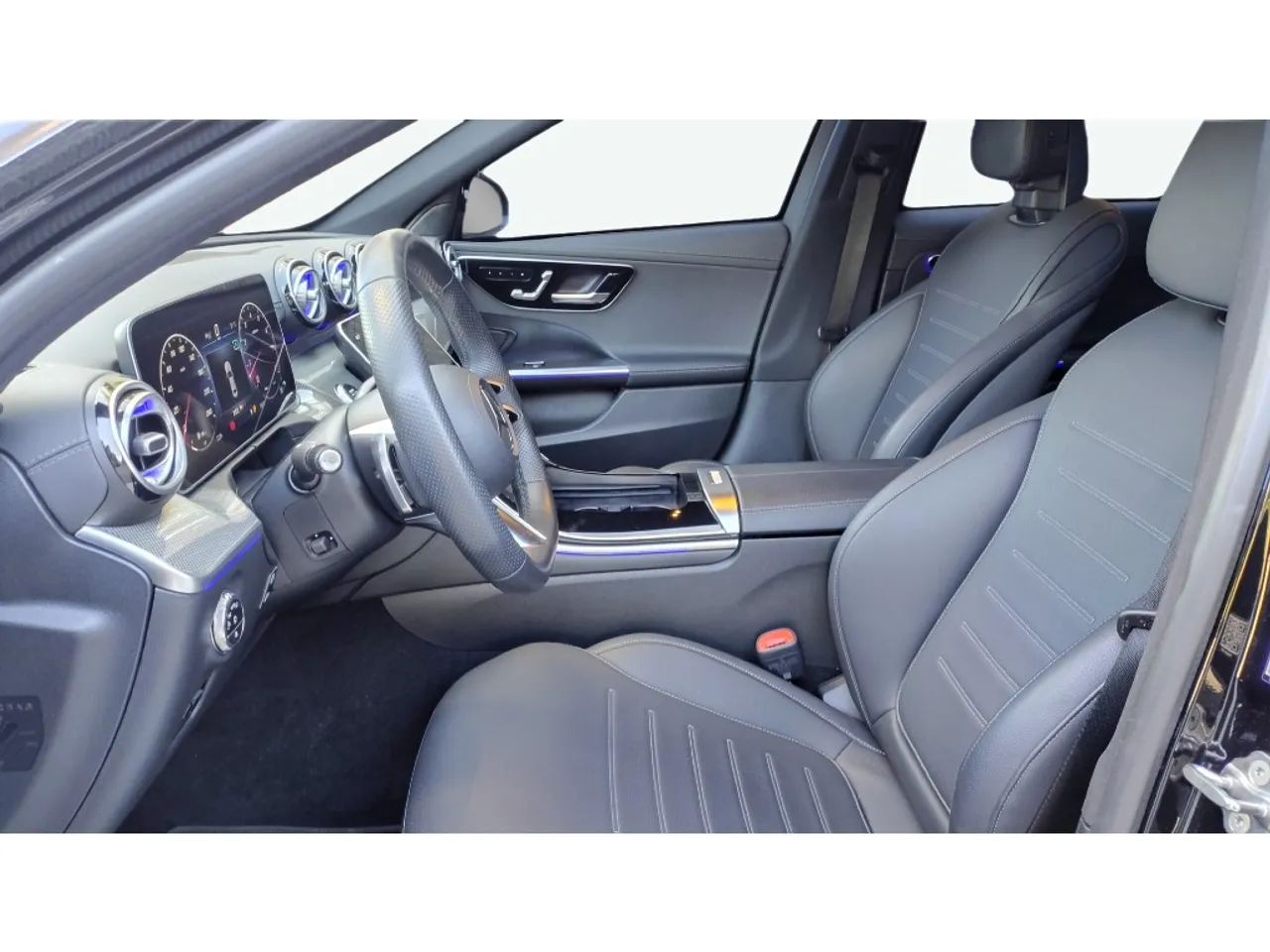 Mercedes-Benz C-200 AMG Line EQ Boost 1.5 TB Aut. 2023 - Foto 12