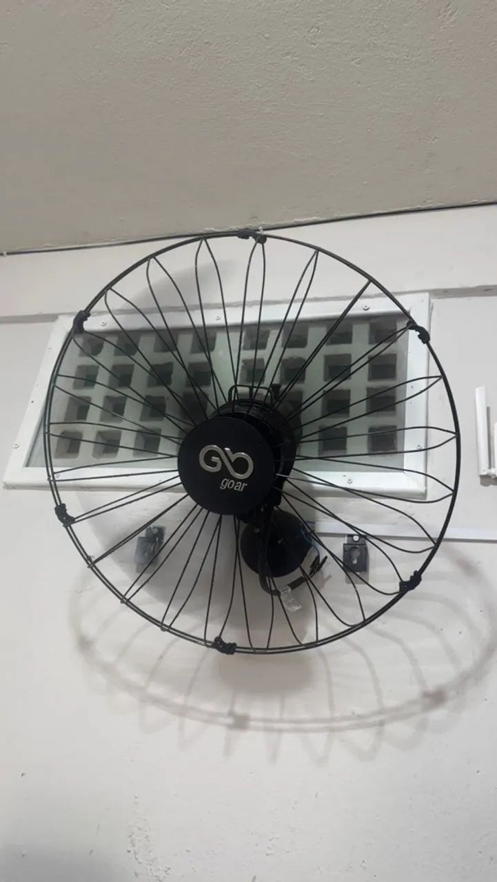 Ventilador e tv
