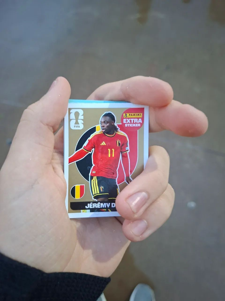 Figurinha extra DOURADA álbum da copa 2026- Jérémy Doku - Livros e