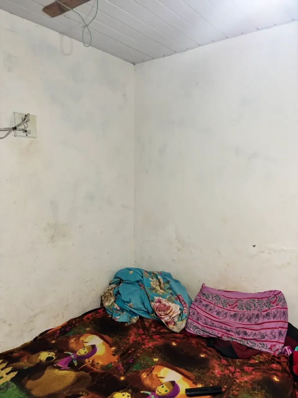 CASA COM 3 qts NO MONTE DAS OLIVEIRAS