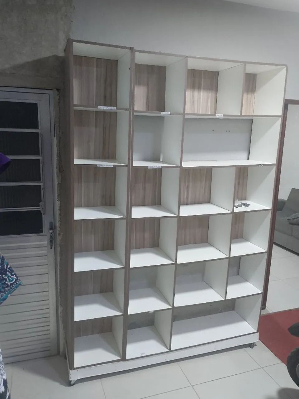 Prateleira para loja 