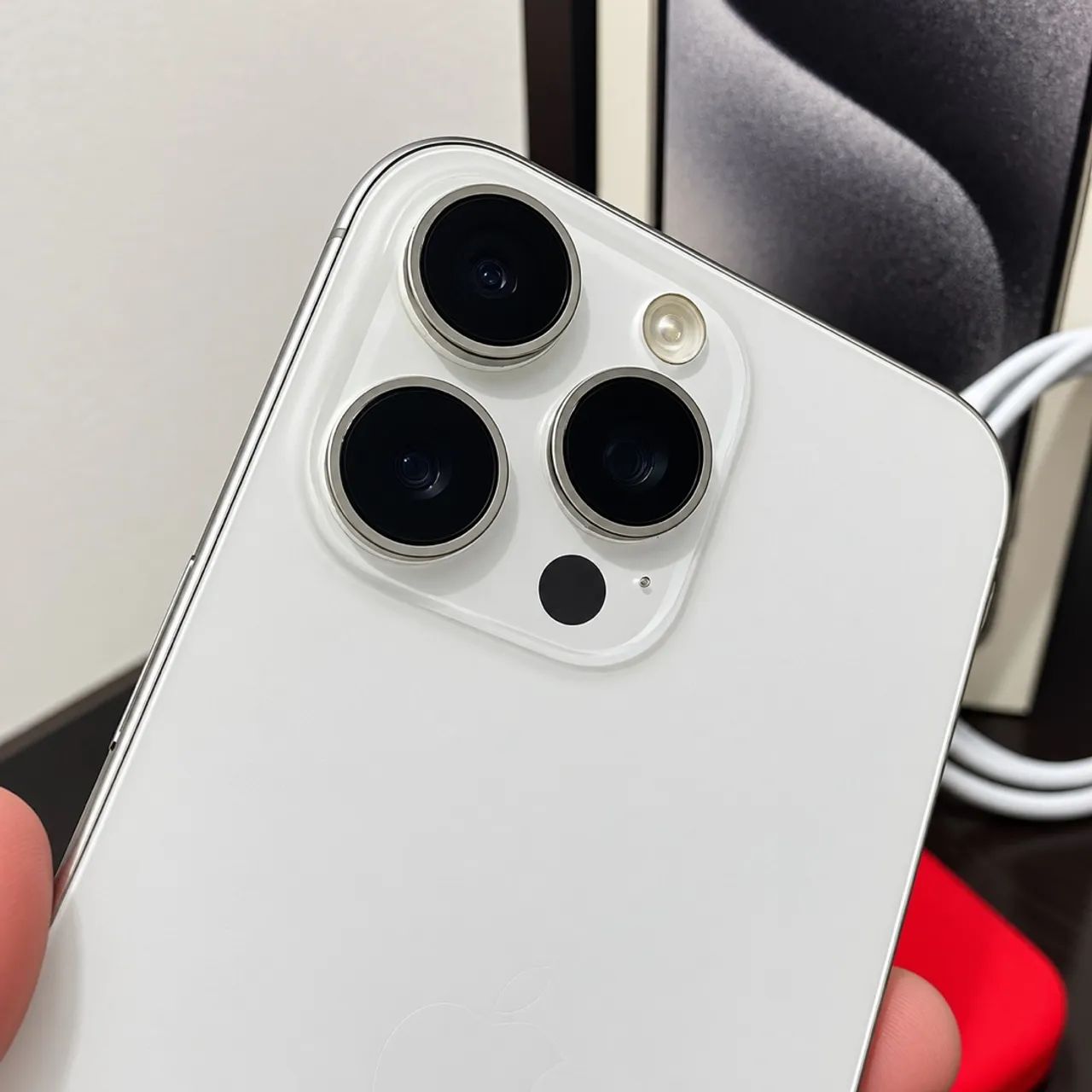 iPhone 15 PRO MAX - Foto 5