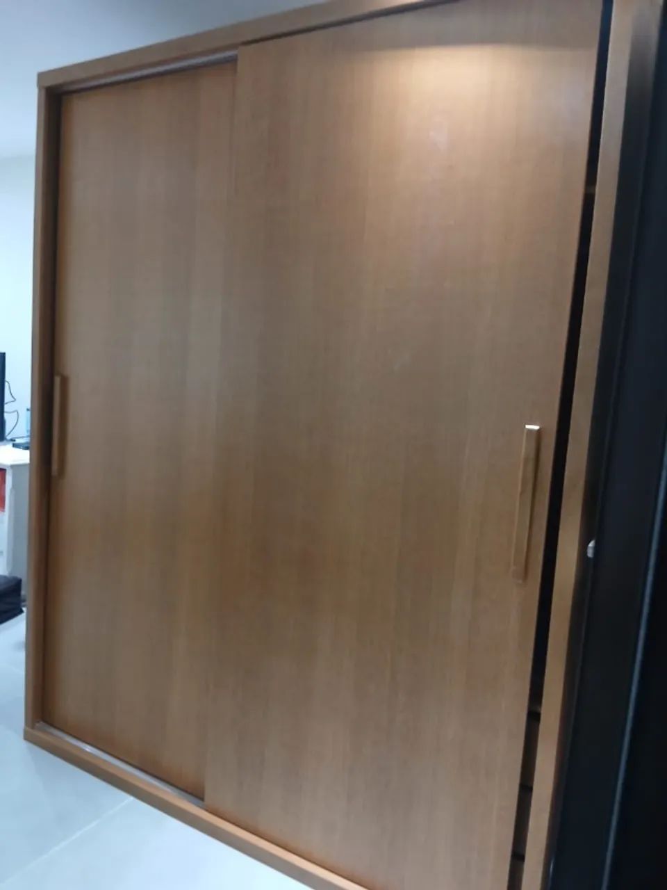 Guarda Roupa de Madeira - Foto 2
