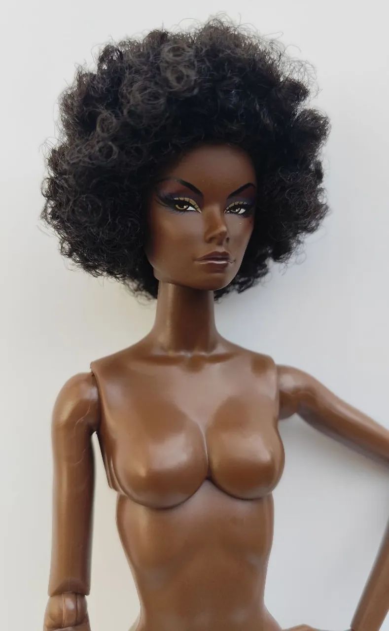 Boneca Negra Supermodelo - Foto 3
