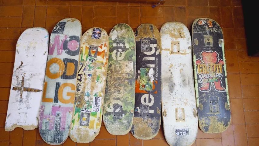 Lote de shapes de skate usados + acessórios