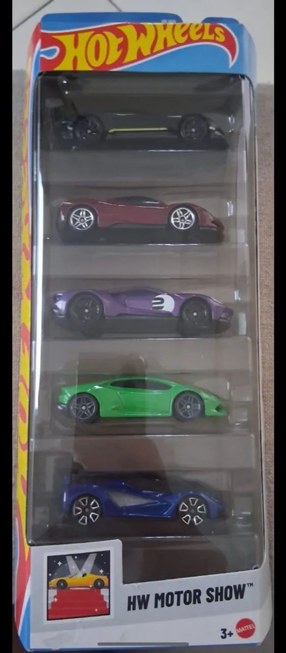 Hot Wheels 5 Pack HW Motor Show com Ferrari 