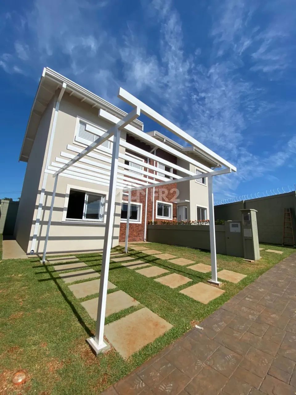 Casa em Condominio fechado com casas de 3 dormitorios em Nova Odessa SP