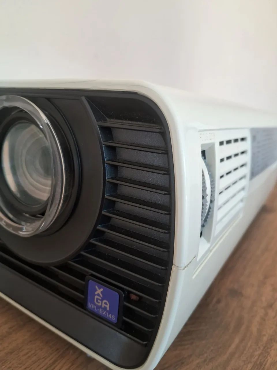 Projetor  Sony  EX145  (com defeito) - Foto 4