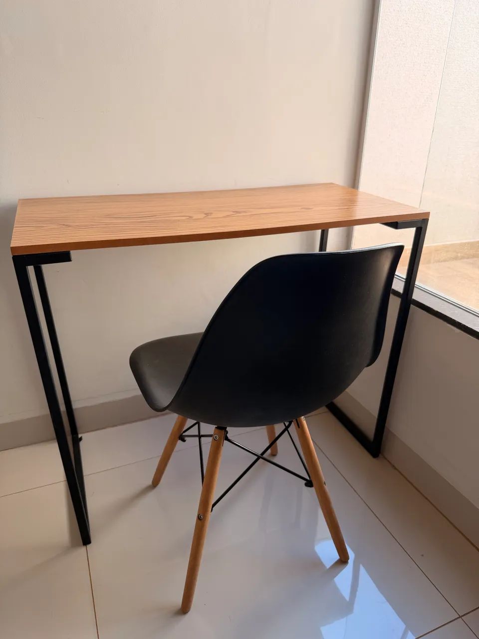VENDO JOGO MESA ESCRITÓRIO COM CADEIRA  - Foto 2
