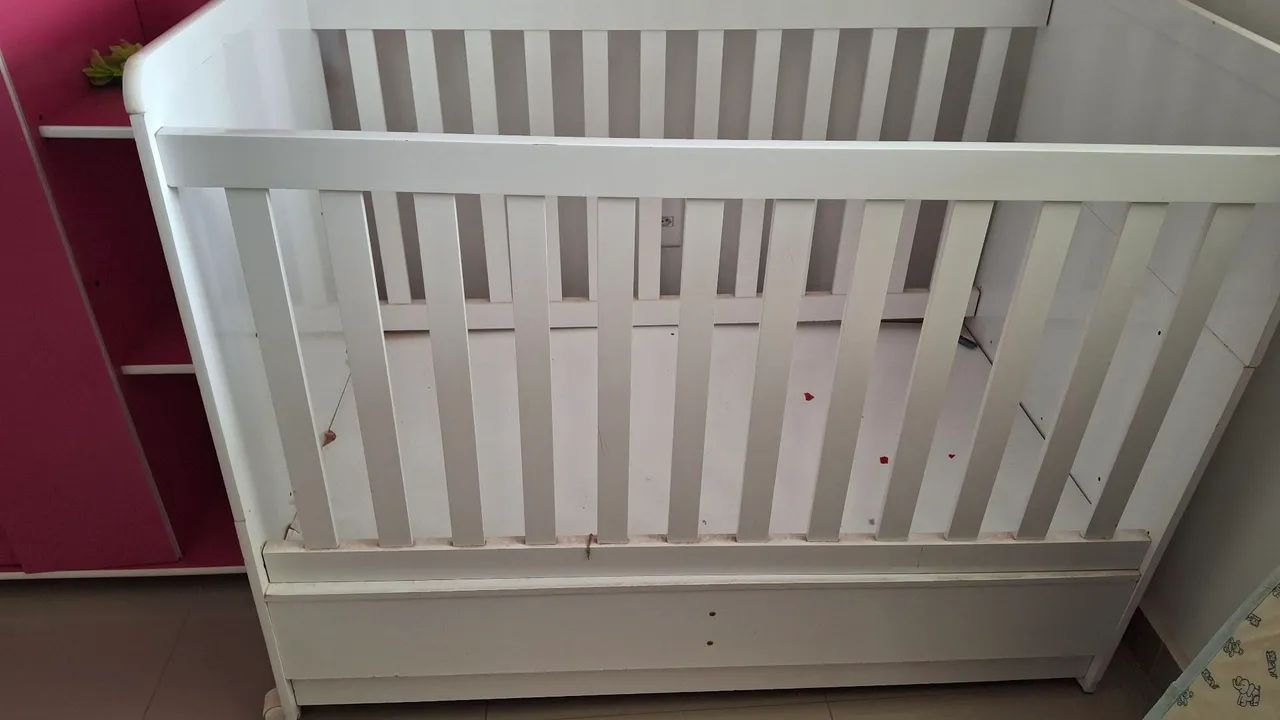 Vendo berço e colchao