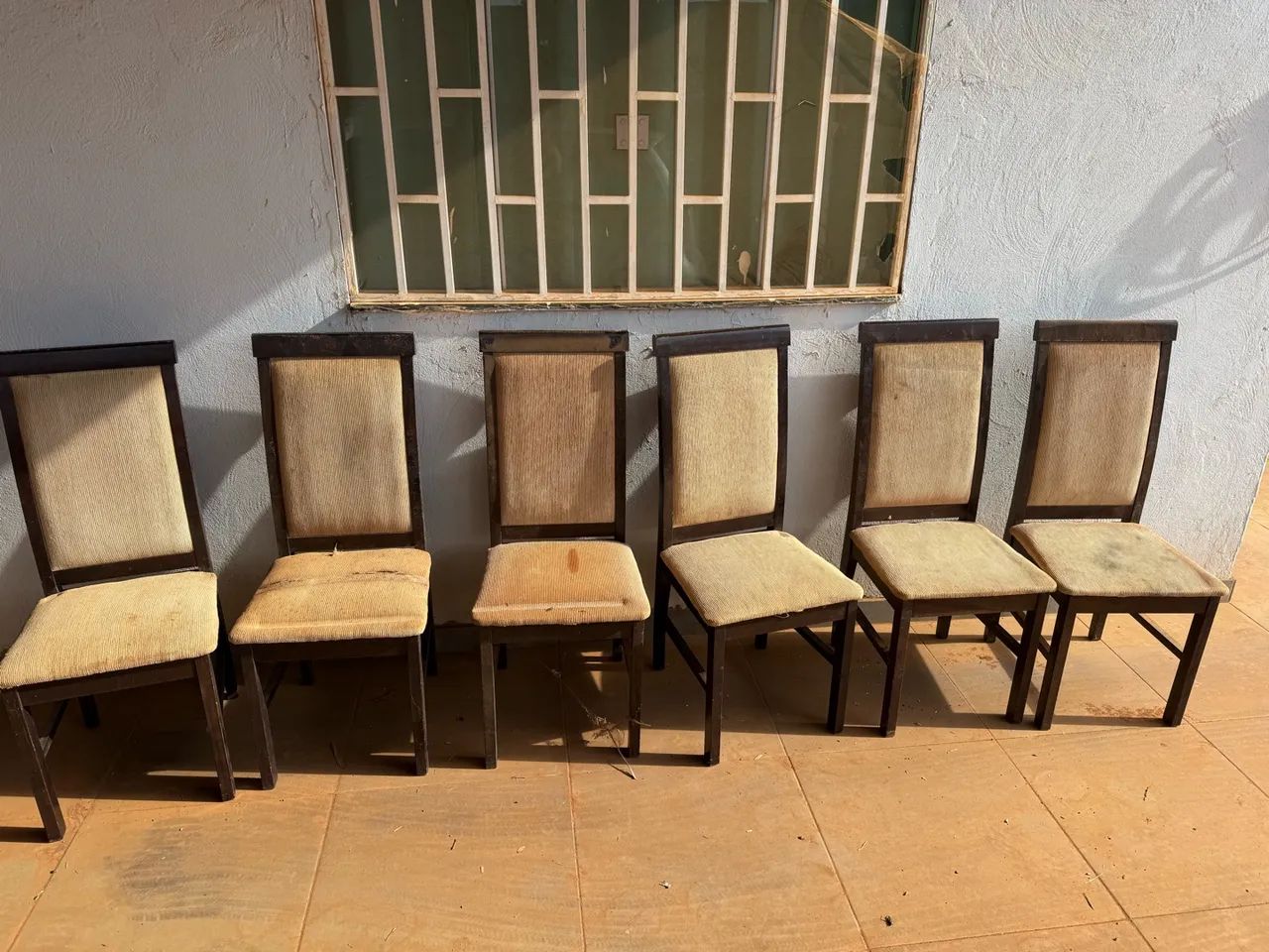 Jogo de cadeiras para mesa