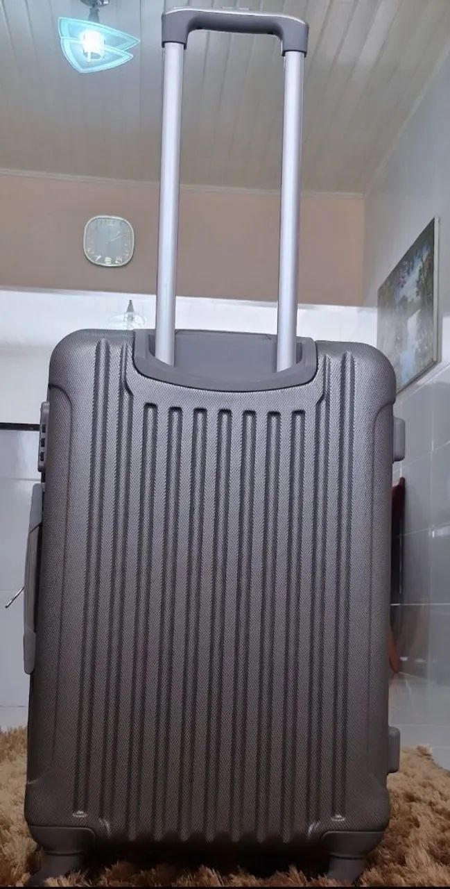 Vendo mala de viagem seminova - Foto 2