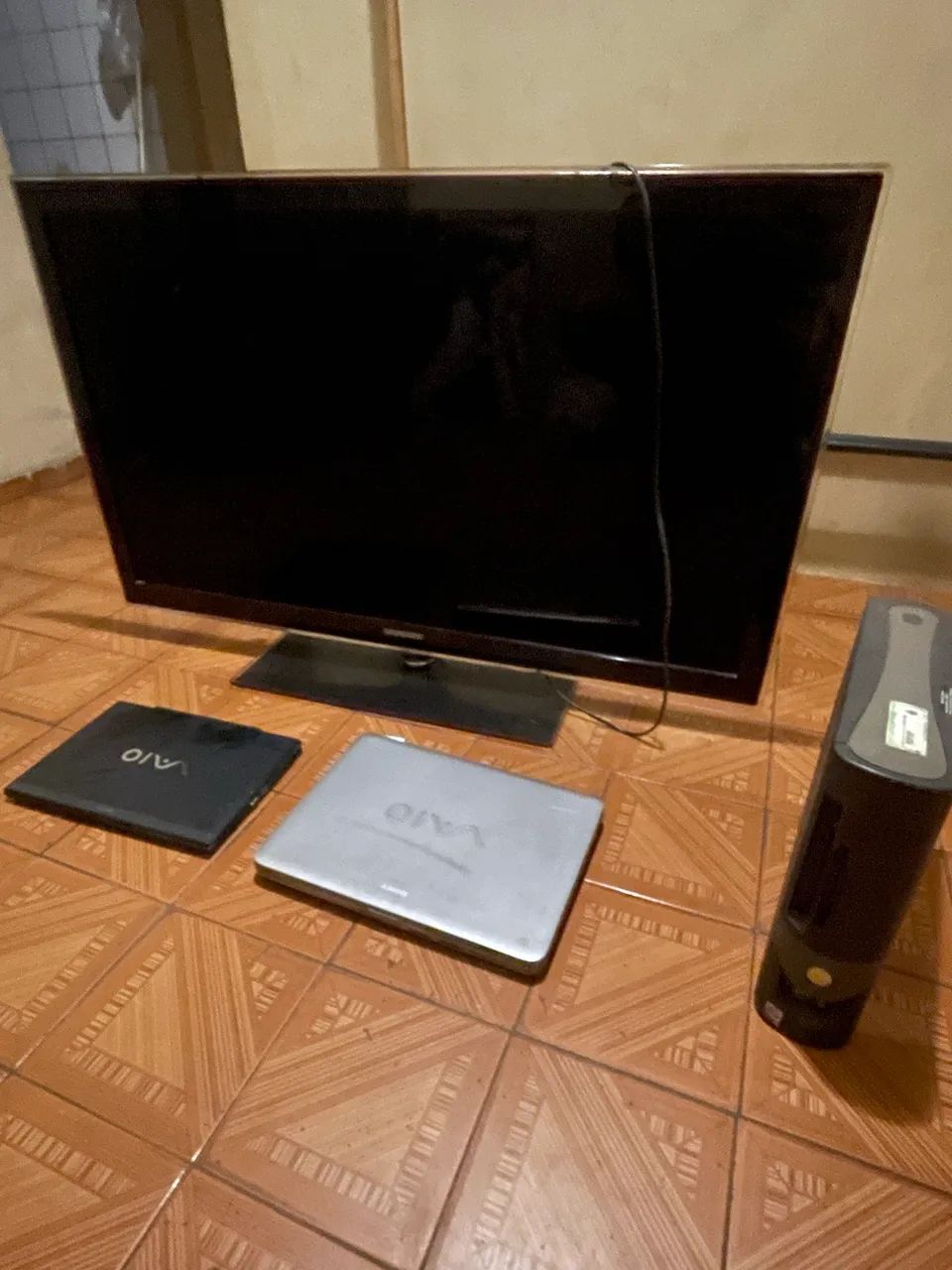 Tv, notebooks e computador