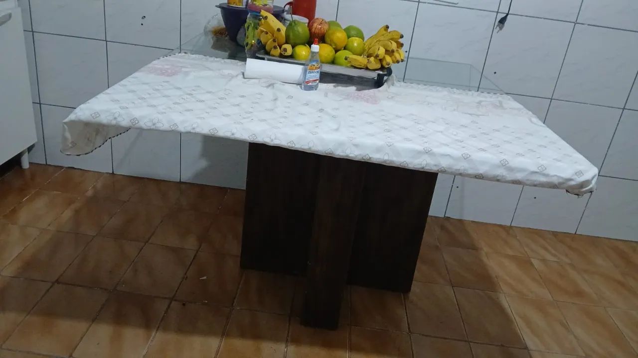 Mesa de vidro quadrada 6 cadeiras - Foto 2