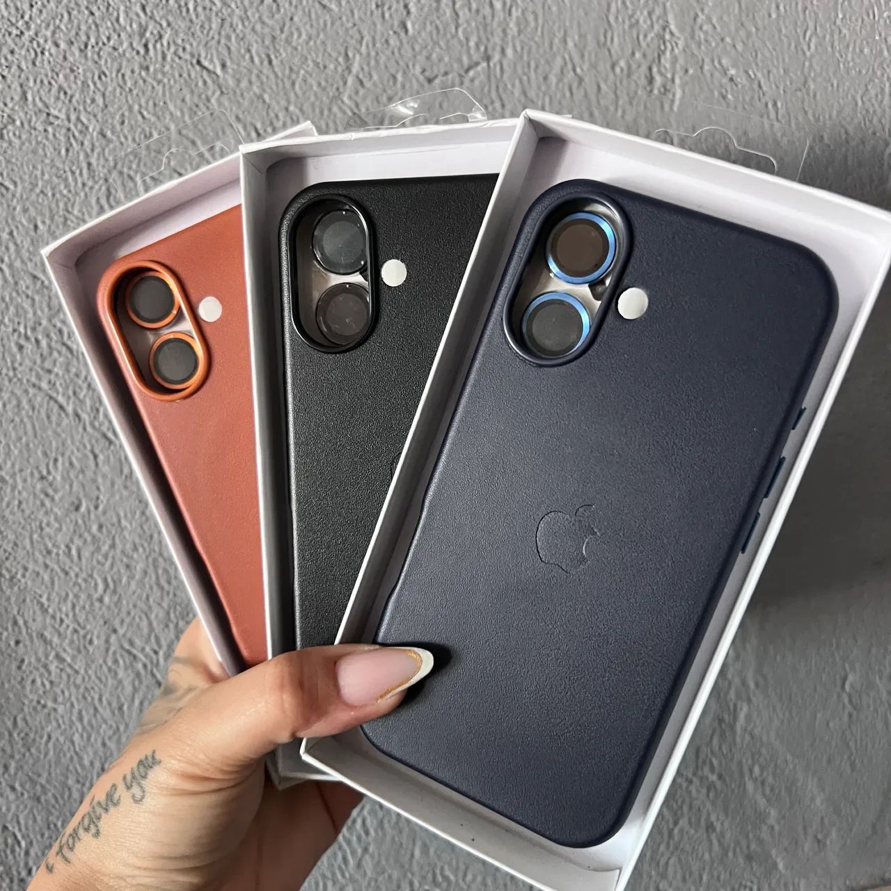 Capa couro iPhone 17 pro Max e iPhone 17  - Foto 2