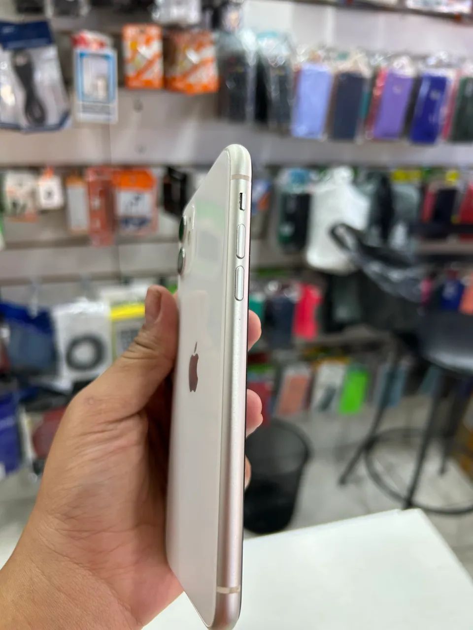 iPhone 11  - Foto 5