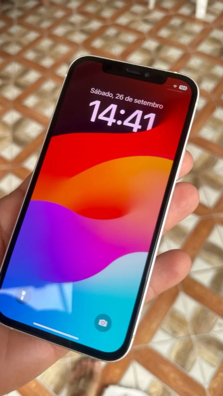 iPhone 12 (5 meses de garantia na tela)