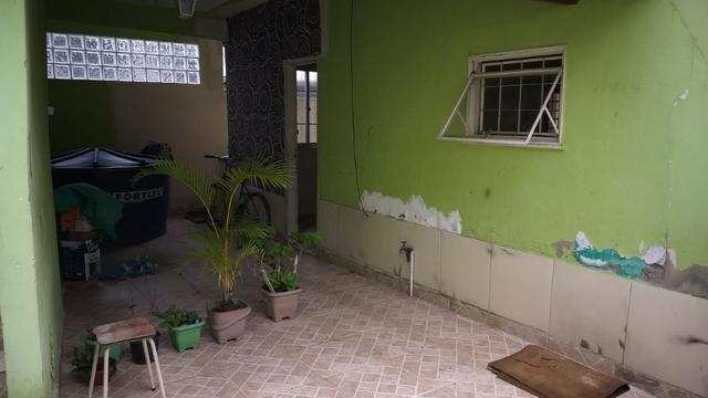 Casa tipo apto térreo 2 qts grandes, e pequeno quintal - desocupado - Nilópolis