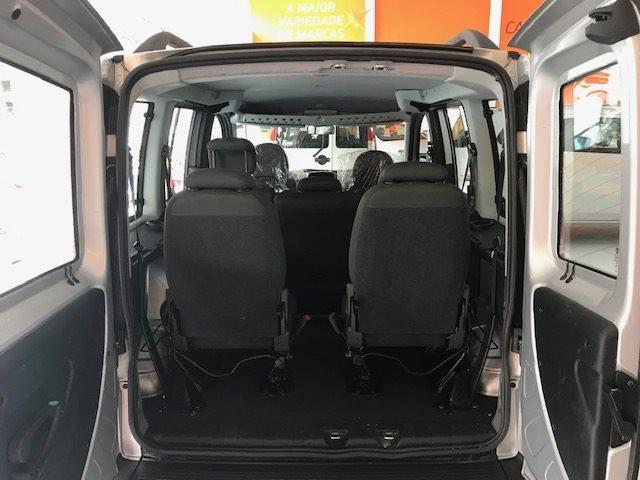 FIAT DOBLÒ 2018/2018 1.8 MPI ESSENCE 7L 16V FLEX 4P MANUAL - Foto 6